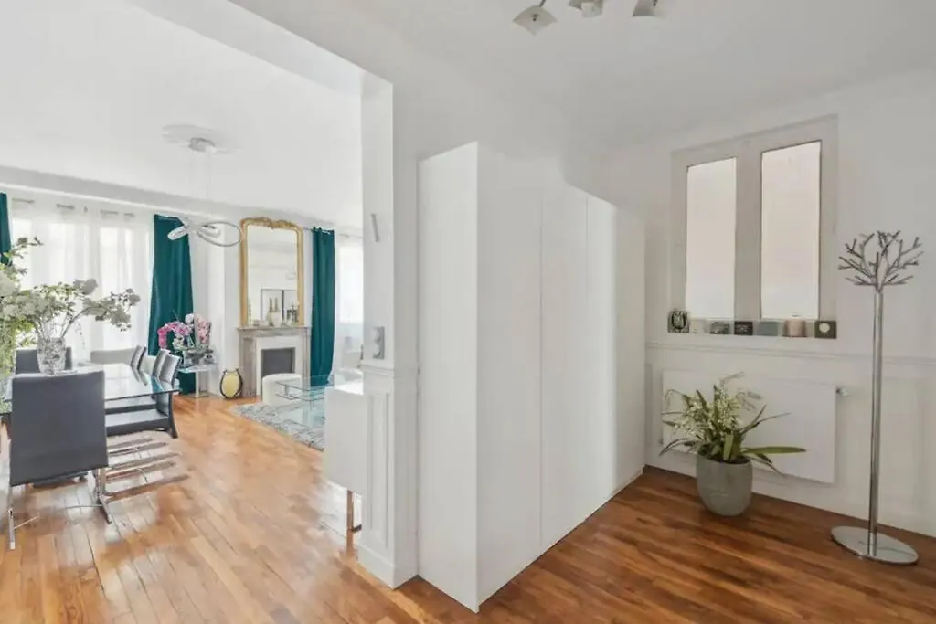 Luxe A La Francaise 75017 Apartment Paris