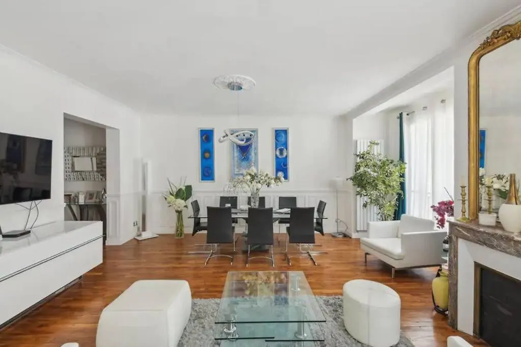 Luxe A La Francaise 75017 Apartment Paris